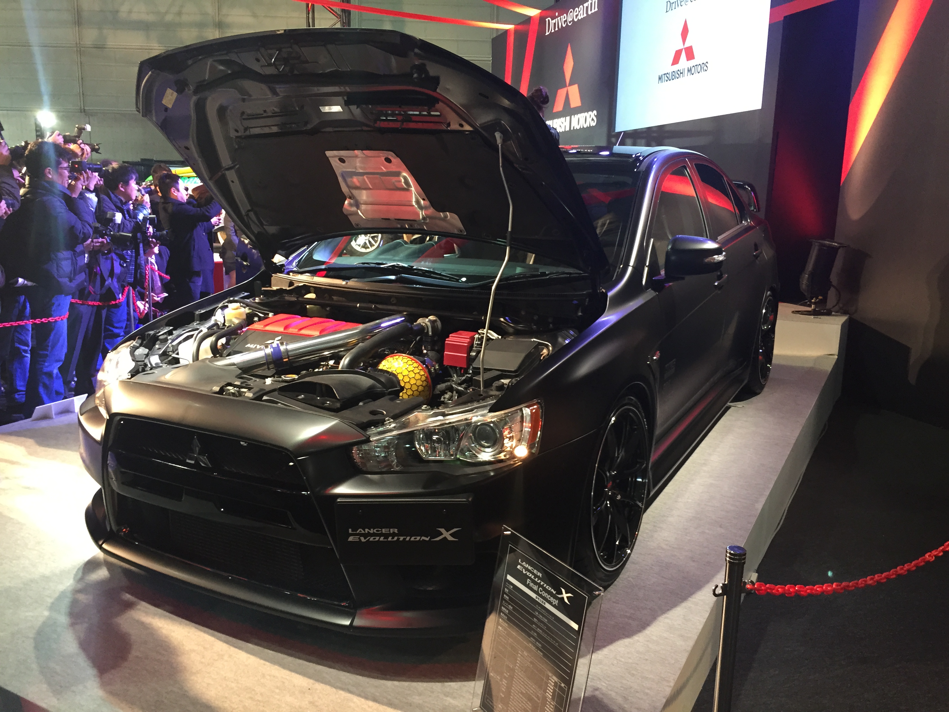Mitsubishi_Lancer_Evolution_X_Final_concept_01_-_Tokyo_Auto_Salon_2015